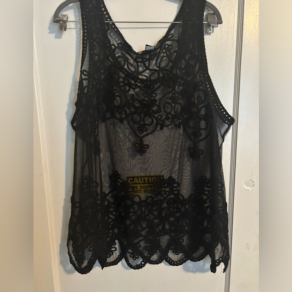 Torrid top! - Picture 1 of 1